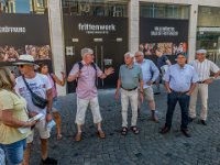 Hubert erklärt den Erbdrostenhof  Hubert erklärt den Erbdrostenhof : 2020.45 Jahre, Deutschland, Europa, Europe, Germany, Klassentreffen, Münster, Nordrhein-Westfalen