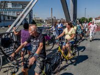 Info-Stop auf der Brücke über den Dortmund-Ems-Kanal  Info-Stop auf der Brücke über den Dortmund-Ems-Kanal : 2020.45 Jahre, Deutschland, Europa, Europe, Germany, Klassentreffen, Münster, Nordrhein-Westfalen