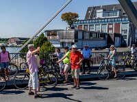 Info-Stop auf der Brücke über den Dortmund-Ems-Kanal  Info-Stop auf der Brücke über den Dortmund-Ems-Kanal : 2020.45 Jahre, Deutschland, Europa, Europe, Germany, Klassentreffen, Münster, Nordrhein-Westfalen